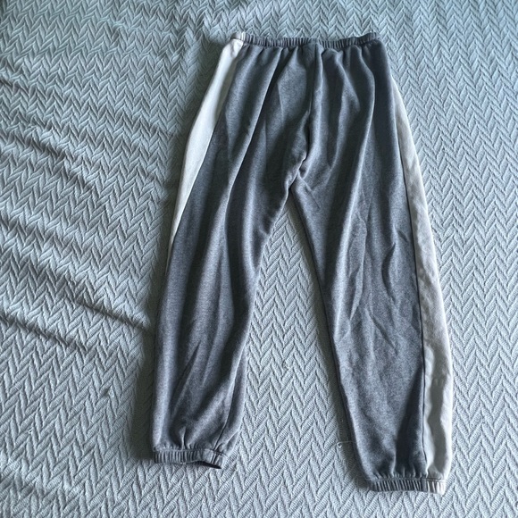 PINK Sweatpants - Picture 3 of 9